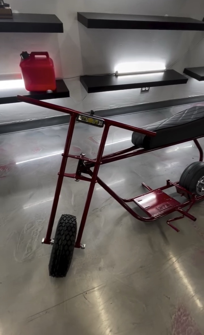 Volts Roller T-Bars – Red Edition with LEDs (“Crimson King Roller”) - Image 3