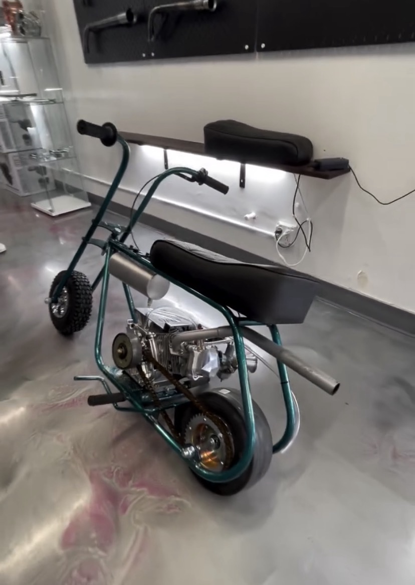 Volts Emerald Edition Minibike – 70+ MPH - Image 2