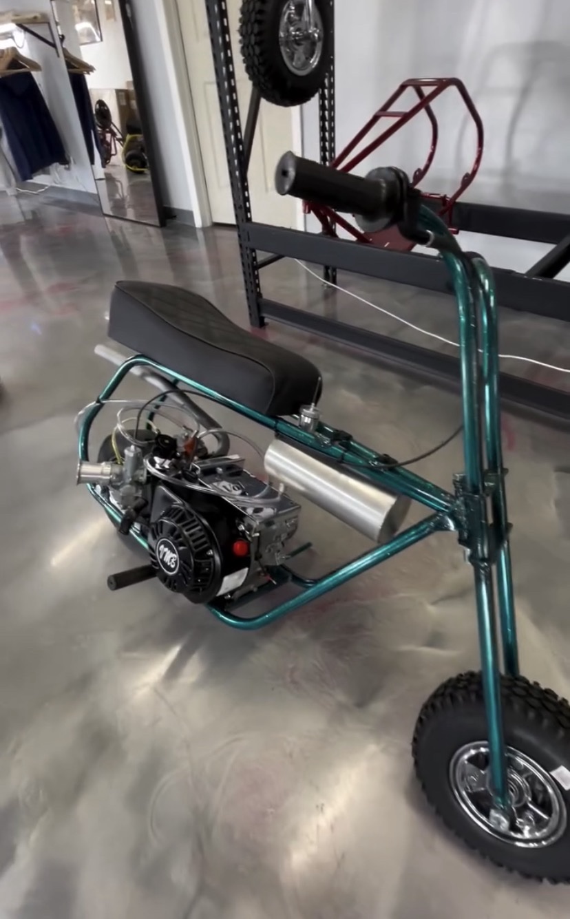 Volts Emerald Edition Minibike – 70+ MPH - Image 4